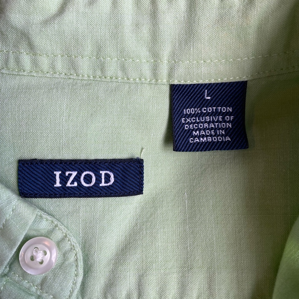 IZOD. Men’s. NWOT. Sz L. Green. Button down long sleeve oxford.